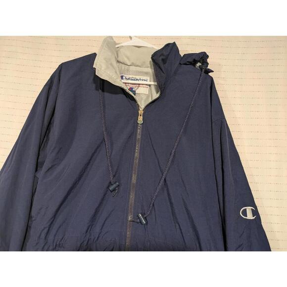 Champion Navy Blue Lightweight Windbreaker Jacket Nylon Mens Medium Rolled Hood - Picture 5 of 12